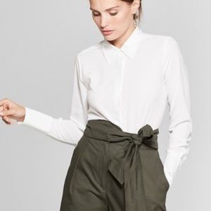 *SOLD* Prologue White Collared Button Down Shirt